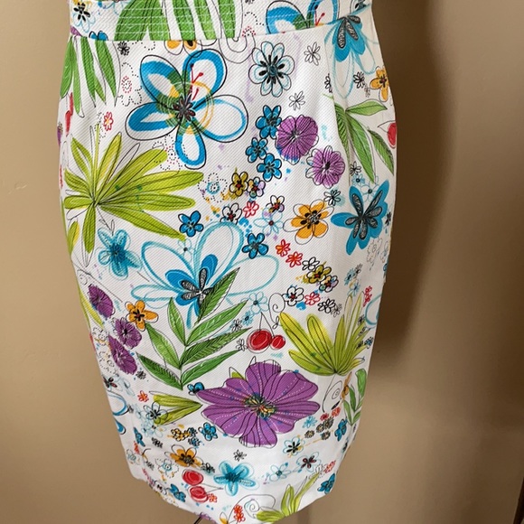 Dress - Simply Gorgeous Size 10 Dress - Like New - Picture 3 of 10